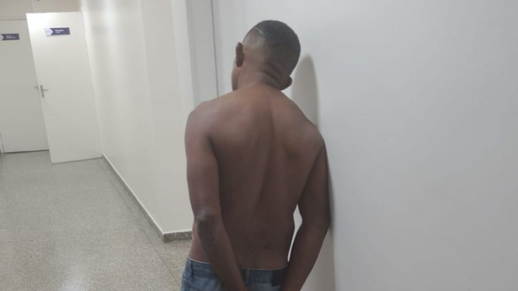 Tarado da Ponta Negra que mostrou o 'bilau' para adolescente é preso