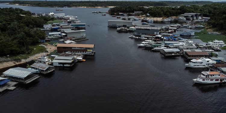 Novela Mexicana – Flutuantes do Tarumã serão retirados até maio