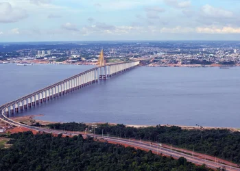 SEM DESTINO – A ponte que une o nada…