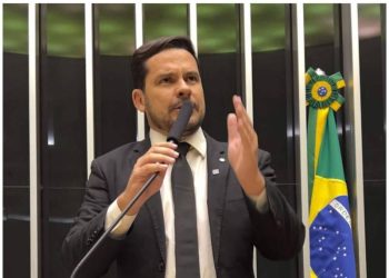 Pesquisa aponta Capitão Alberto Neto na liderança da corrida ao Senado no Amazonas