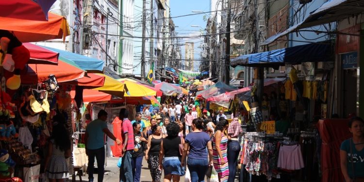 Feriado – Confira o que funciona e o que fecha na segunda (8)