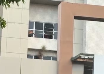 VÍDEO. Ameaçavam pular de Hospital agora estão indo juntinhos
