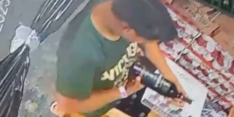 Passageiro mão leve furta vinho de embarcação