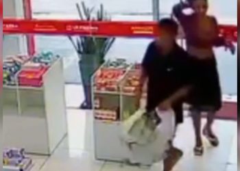 VÍDEO REVOLTANTE-Renderam funcionária e levaram tudo da drogaria