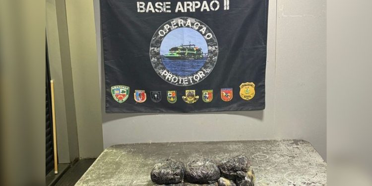 Escondeu drogas dentro de ar-condicionado