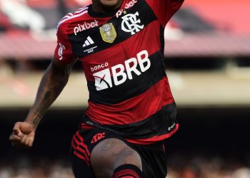 PENDURAR CHUTEIRAS – Bruno Henrique quer se aposentar em 2026