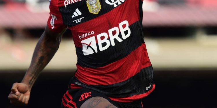 PENDURAR CHUTEIRAS – Bruno Henrique quer se aposentar em 2026