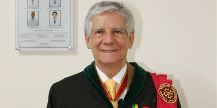 Referência da medicina amazonense, João Bosco Botelho falece após AVC