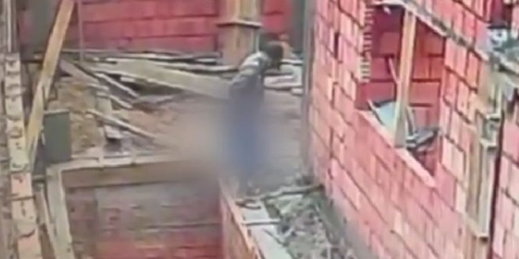 Vídeo: Em momento de desespero, homem não se aguenta e cag4 em piscina no Amazonas