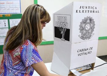 Folga em dobro e vantagens em concursos -TRE-AM convoca mesários voluntários