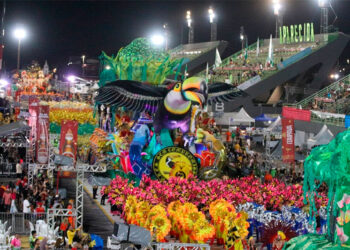 FOLIA TOTAL – Carnaval de Manaus já está bombando