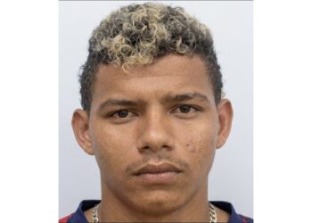 ‘Preguiça’ é procurado por matar mãe e filha e tentar assassinar adolescente em Manaus