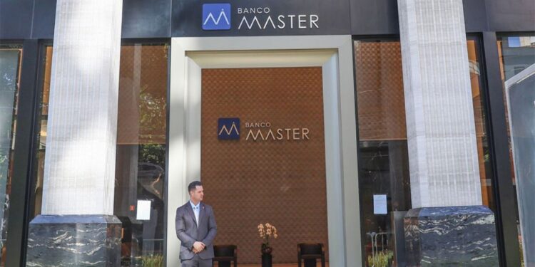 É NÓS, QUEIROZ ! Estados vão arcar com rombo do Master 