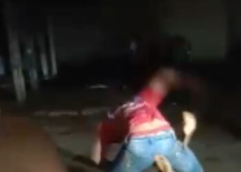 Acusado de roubo fica todo ferido após população de Petrópolis se revoltar