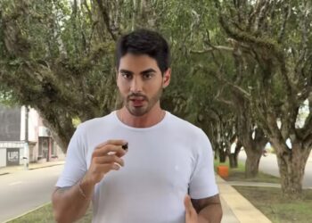 Túnel Verde de Itacoatiara causa um contraste com a arborização e limpeza urbana de Manaus