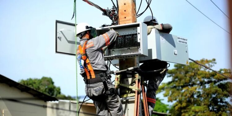 Sem luz em alguns bairros sábado (10)