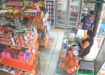 Ameaçou funcionária com faca para roubar mercadinho