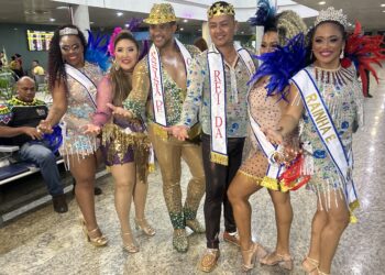 Kamélia chega a Manaus para abertura oficial do ‘Carnaval 2026’