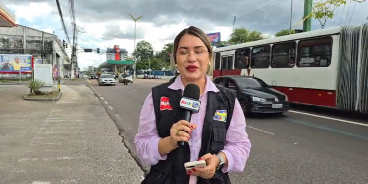 Estudantes recebem orientações sobre cadastro e recadastro da meia-passagem