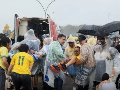 Raio atinge ato de Nikolas Ferreira e deixa dezenas de feridos em Brasília