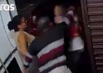 Repórter apanha após alertar mulher sobre possível chifre em Itacoatiara