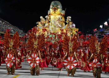 Unidos do Viradouro é campeã do Grupo Especial do Rio