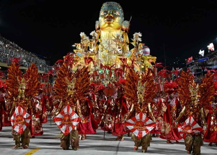Unidos do Viradouro é campeã do Grupo Especial do Rio