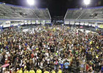 Chuva, suor e cerveja
