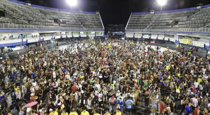 Chuva, suor e cerveja