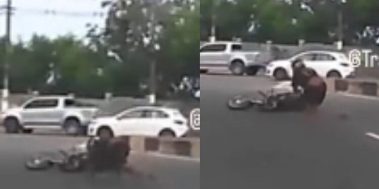 Vídeo mostra motociclista 'voando' após colidir contra divisória na Bola do Coroado