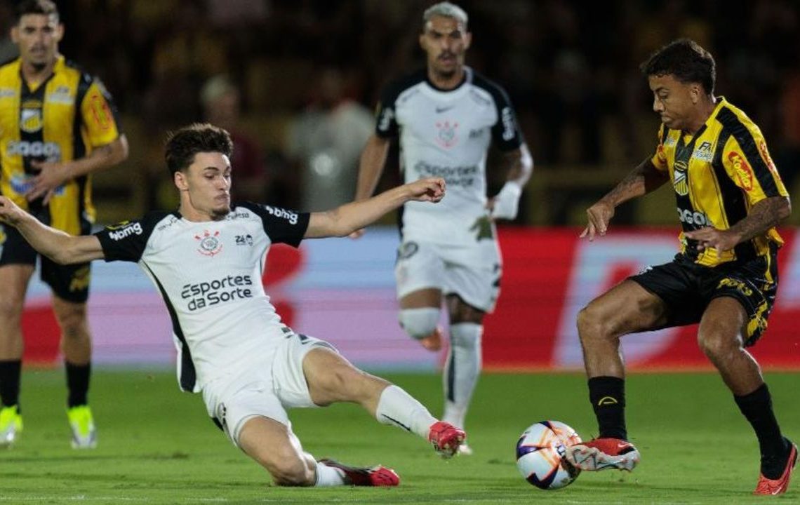 Corinthians é castigado pelo Novorizontino no fim e é eliminado na semifinal do Campeonato Paulista