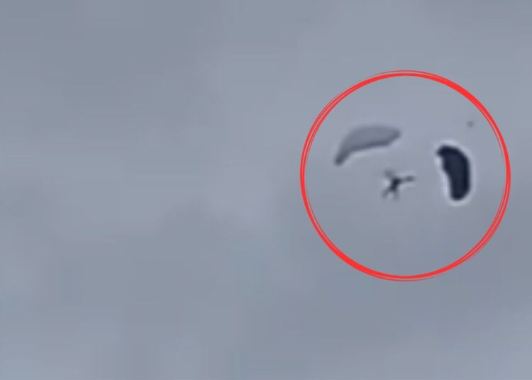 Falha em paraquedas provoca susto durante salto em Manaus