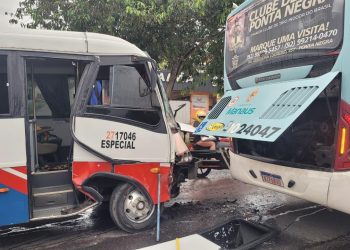 TRAGÉDIA – Colisão entre Executivo e ônibus faz 10 vítimas