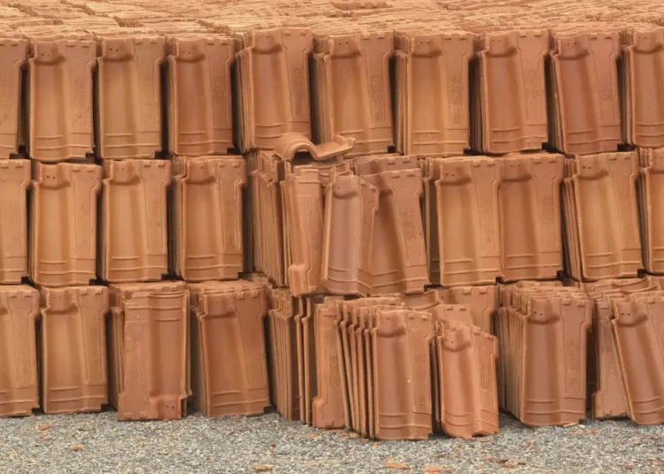 Indústria de materiais de construção registra alta no faturamento em junho