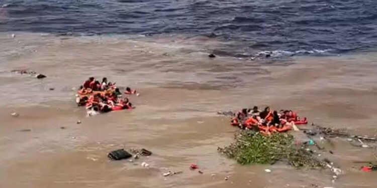 Equipes cobrem 212 km de rio e encontram objetos de vítimas de naufrágio