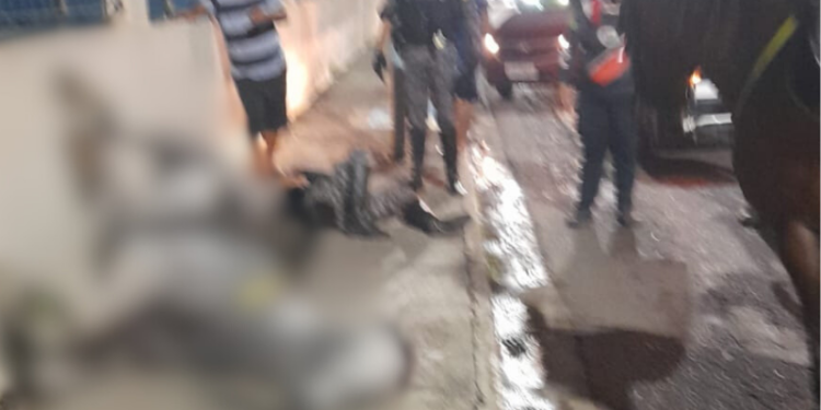 Motorista foge após atropelar policial e cavalo