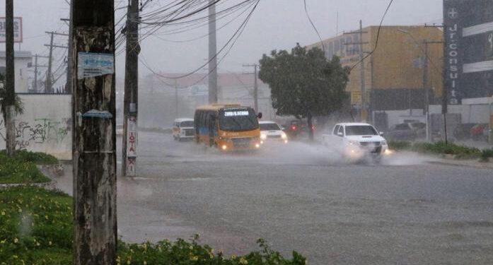 ALERTA – Quarta-Feira de Cinzas inicia com temporal e riscos
