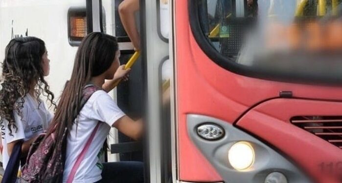 A hora e a vez dos estudantes de Manaus chegou, pois agora podem viajar de graça nos ônibus coletivos