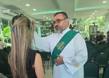 Comunidade católica celebra diaconato de Turíbio Costa