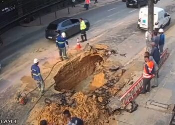 Águas de Manaus é obrigada a refazer asfalto nos buracos  que deixou pela cidade