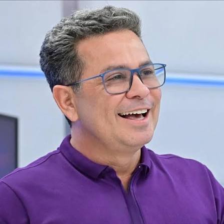 Pelas atuais projeções, Tadeu de Souza larga logo atrás de Omar Aziz, que larga na frente com o maior tempo de TV e rádio no Horário Eleitoral Gratuito