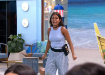 Gabriela joga pulseira do VIP no chão e grita com aliados