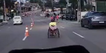 Durante corrida em Manaus, motorista bêbado atropela atleta cadeirante