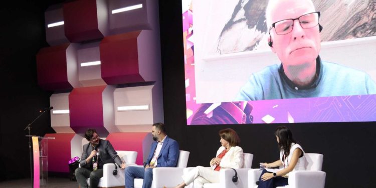 Especialistas discutem uso de IA na educação