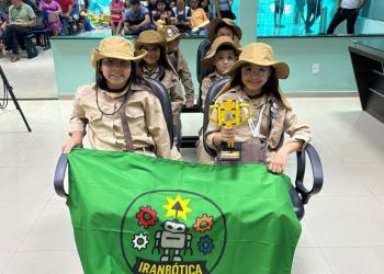 Câmara Municipal de Iranduba homenageia alunos do SESI destaques em robótica