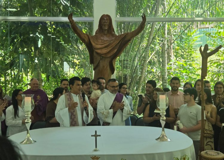 Ide e pregai o Evangelho  – Padre Charles Cunha atende o mandado do Mestre