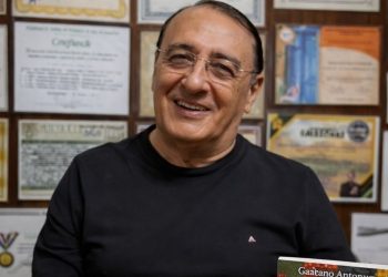 RETALHOS DE AMOR II – Gaitano Atonaccio lança novo livro