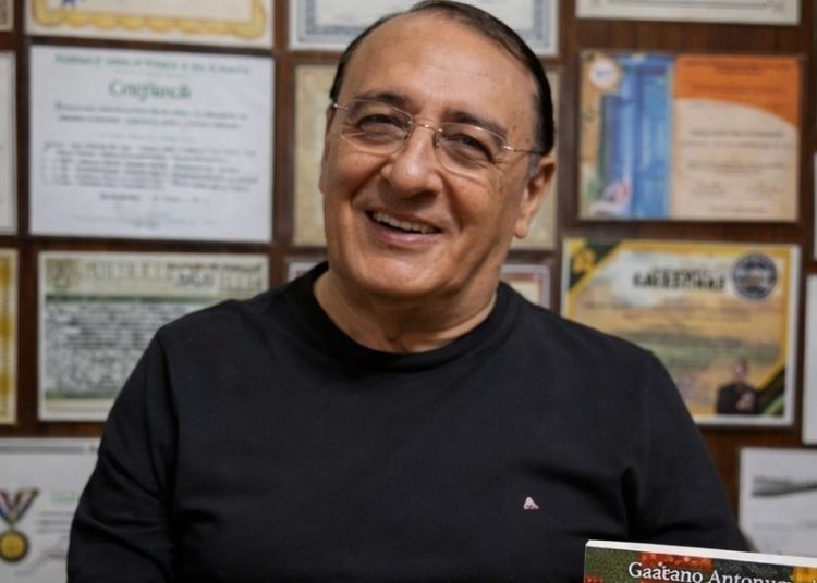 RETALHOS DE AMOR II – Gaitano Atonaccio lança novo livro