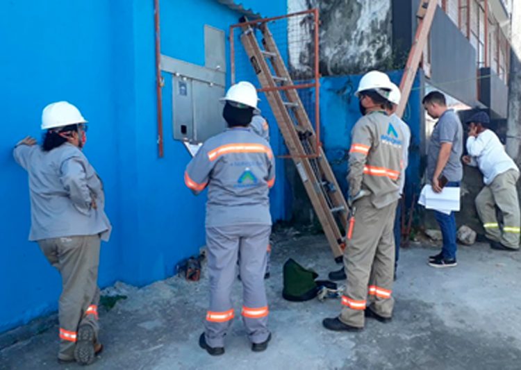 Bairros das zonas Sul e Leste ficam sem energia sexta-feira (13)