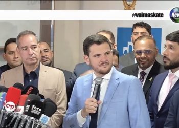 Coletiva: Renato Junior fala com à imprensa após assumir a Prefeitura de Manaus